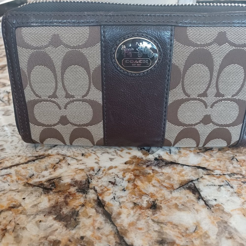 Wednesday Super Sale ! !Coach Large Zip Wallet In Good Condition.